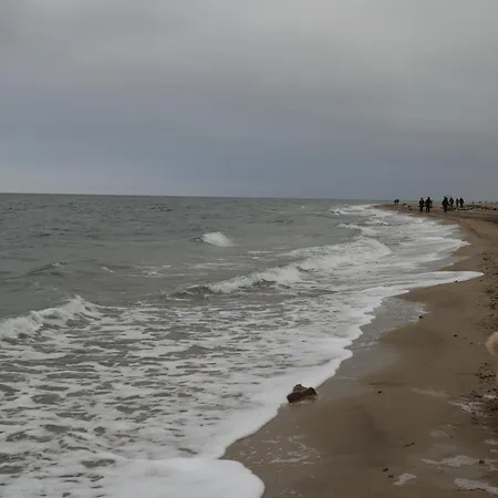 2 Ferienhaeuser Im Doppelpack Fuer Naturliebhaber, Strandnah, Ruhig, Mit Grossen Gaerten Klein Stromkendorf