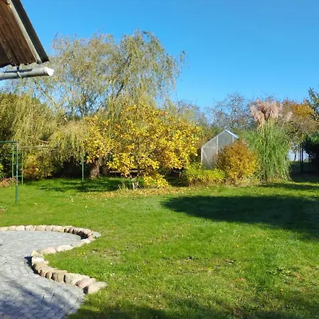 2 Ferienhaeuser Im Doppelpack Fuer Naturliebhaber, Strandnah, Ruhig, Mit Grossen Gaerten 펜션 *