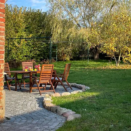2 Ferienhaeuser Im Doppelpack Fuer Naturliebhaber, Strandnah, Ruhig, Mit Grossen Gaerten
