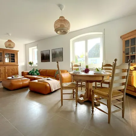 Ferienhaus 2 Im Doppelpack Für Naturliebhaber, Strandnah, Ruhig, Mit Großen Gärten Klein Stromkendorf