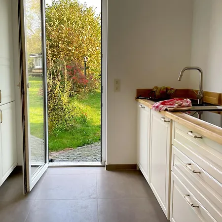 2 Im Doppelpack Für Naturliebhaber, Strandnah, Ruhig, Mit Großen Gärten Klein Stromkendorf