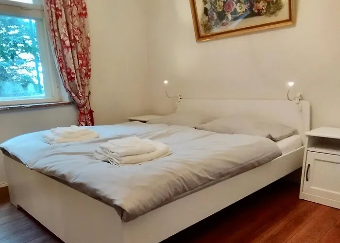 2 Ferienhaeuser Im Doppelpack Fuer Naturliebhaber, Strandnah, Ruhig, Mit Grossen Gaerten *