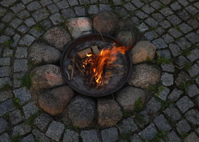 2 Ferienhaeuser Im Doppelpack Fuer Naturliebhaber, Strandnah, Ruhig, Mit Grossen Gaerten