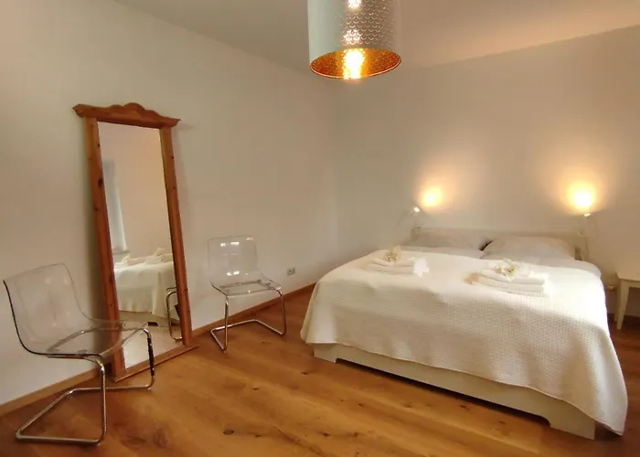 別荘 2 Ferienhaeuser Im Doppelpack Fuer Naturliebhaber, Strandnah, Ruhig, Mit Grossen Gaerten