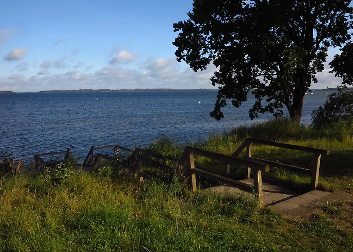 別荘 2 Ferienhaeuser Im Doppelpack Fuer Naturliebhaber, Strandnah, Ruhig, Mit Grossen Gaerten Klein Strömkendorf