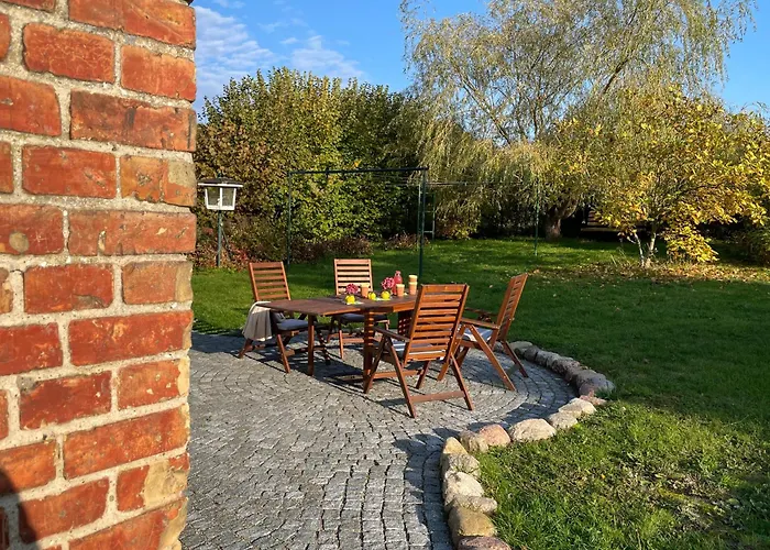 2 Ferienhaeuser Im Doppelpack Fuer Naturliebhaber, Strandnah, Ruhig, Mit Grossen Gaerten * Klein Strömkendorf
