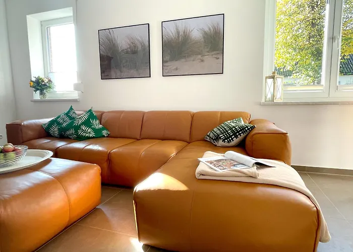 2 Ferienhaeuser Im Doppelpack Fuer Naturliebhaber, Strandnah, Ruhig, Mit Grossen Gaerten *