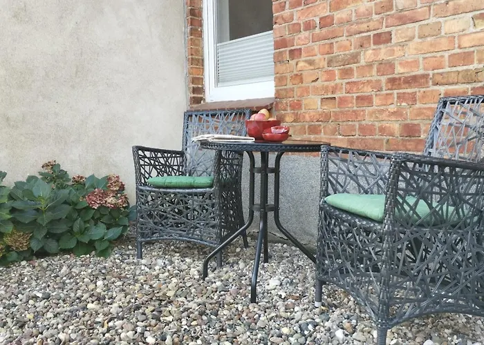 2 Ferienhaeuser Im Doppelpack Fuer Naturliebhaber, Strandnah, Ruhig, Mit Grossen Gaerten * Klein Strömkendorf